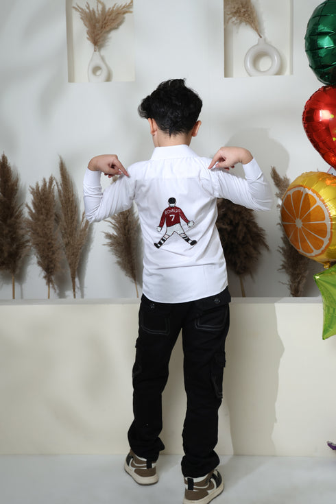 class monitor x ronaldo white shirt